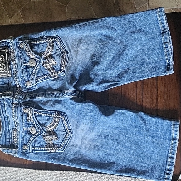 Jean shorts - Picture 2 of 2